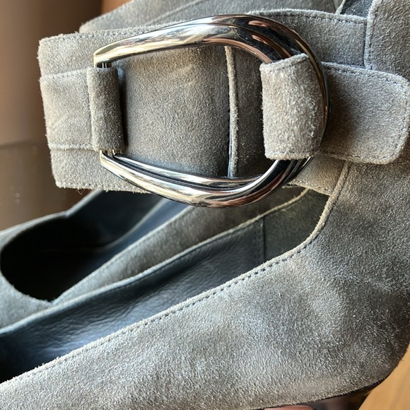 Rachel Zoe suede heels size 8.5 - Picture 3 of 7